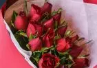 15 красных роз Кении 35-40 см в упаковке small №2
