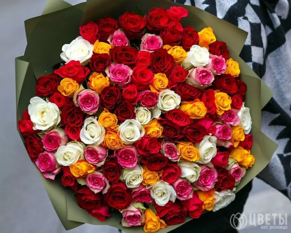 101 розы Кения микс 35-40 см в упаковке №3