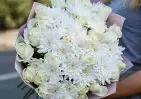 Букет из белых роз и кустовых хризантем small №1
