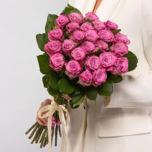 25 Сиреневых Роз (60 см.)