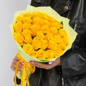 35 Желтых Роз (40 см.) в упаковке