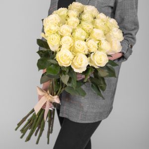 25 Белых Роз (70 см.)