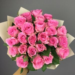 27 розовых роз Кении 35-40 см в упаковке