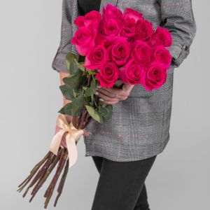 15 Малиновых Роз (70 см.)