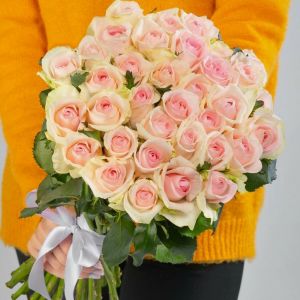 35 Светло-Розовых Роз Кения 35-40 см