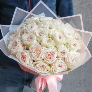 25 Пионовидных Роз White Ohara (60 см.)