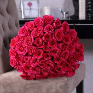 101 розовой розы Эквадор 60 см в упаковке