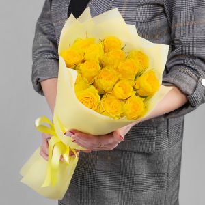 15 Желтых Роз (40 см.) в упаковке