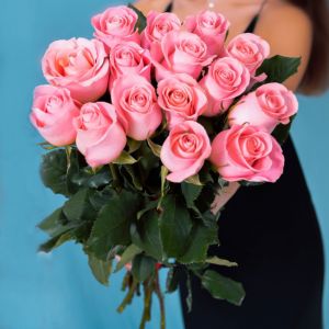 15 Розовых Роз (70 см.)