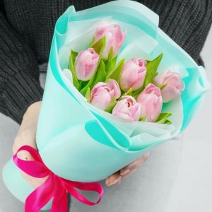 7 Светло-Розовых Тюльпанов