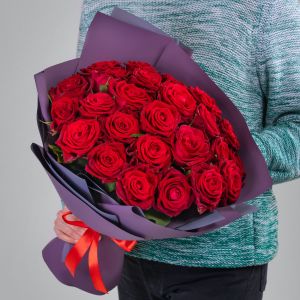  25 Красных Роз (40 см.) в упаковке