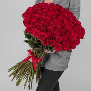 75 Красных Роз (70 см.)