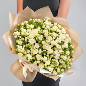  55 Кустовых Белых Роз (40 см.) в упаковке