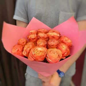 15 роз Кахала 60 см в упаковке