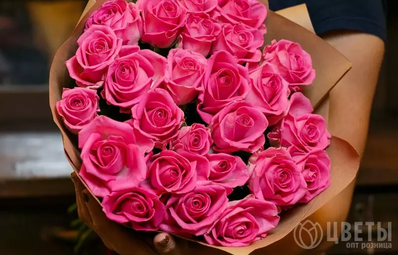 25 розовых роз Кении 40 см №1