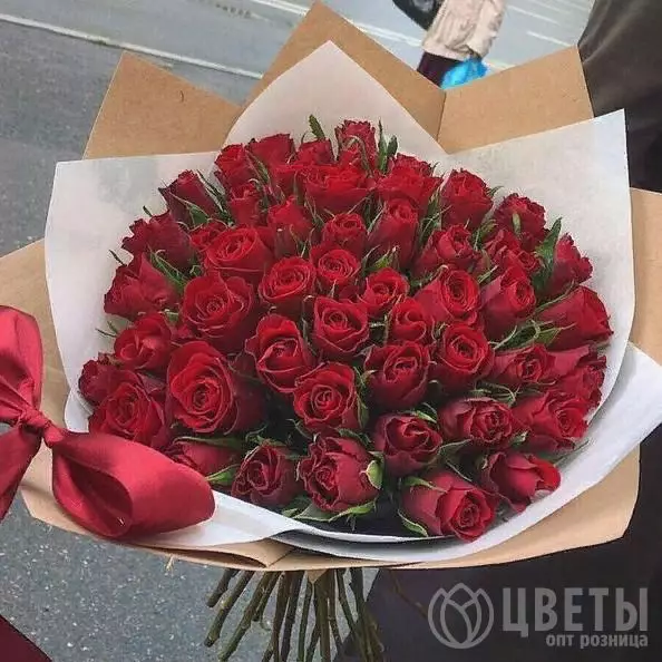 51 красных роз Кении 40 см в упаковке №1