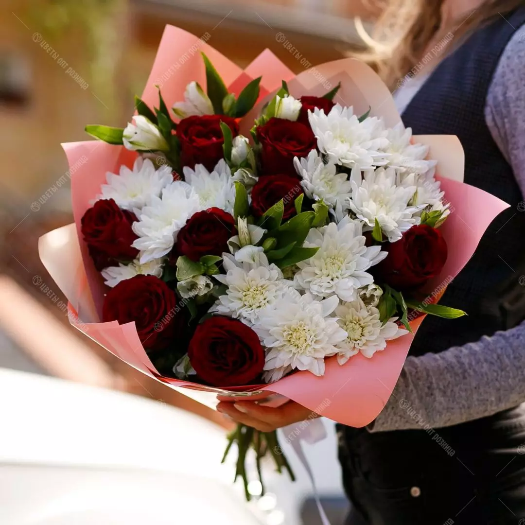 Как УПАКОВАТЬ 1 РОЗУ и Как упаковать 3 Розы Украшаем 1 и три розы Флористика с Olinbuket