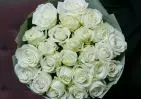 25 белых роз Эквадор 60 см в упаковке small №2