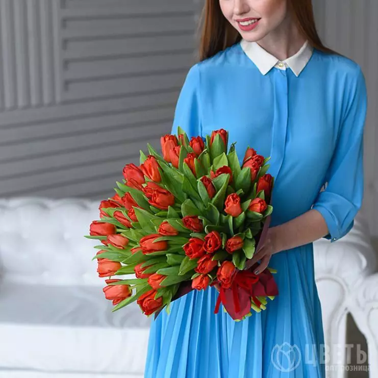 25 красных тюльпанов в упаковке №2