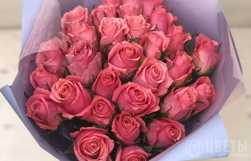 29 розовых роз Кении 40 см в упаковке №1