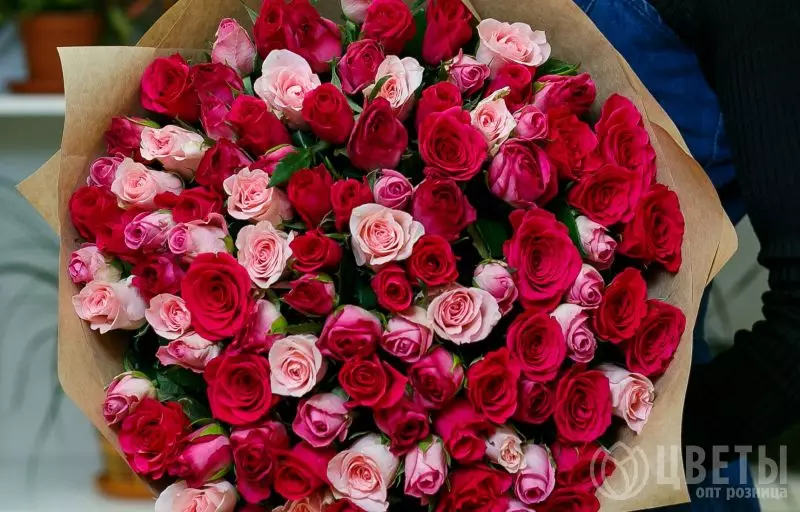 101 красной и розовой розы Кения Премиум 40 см в упаковке №1