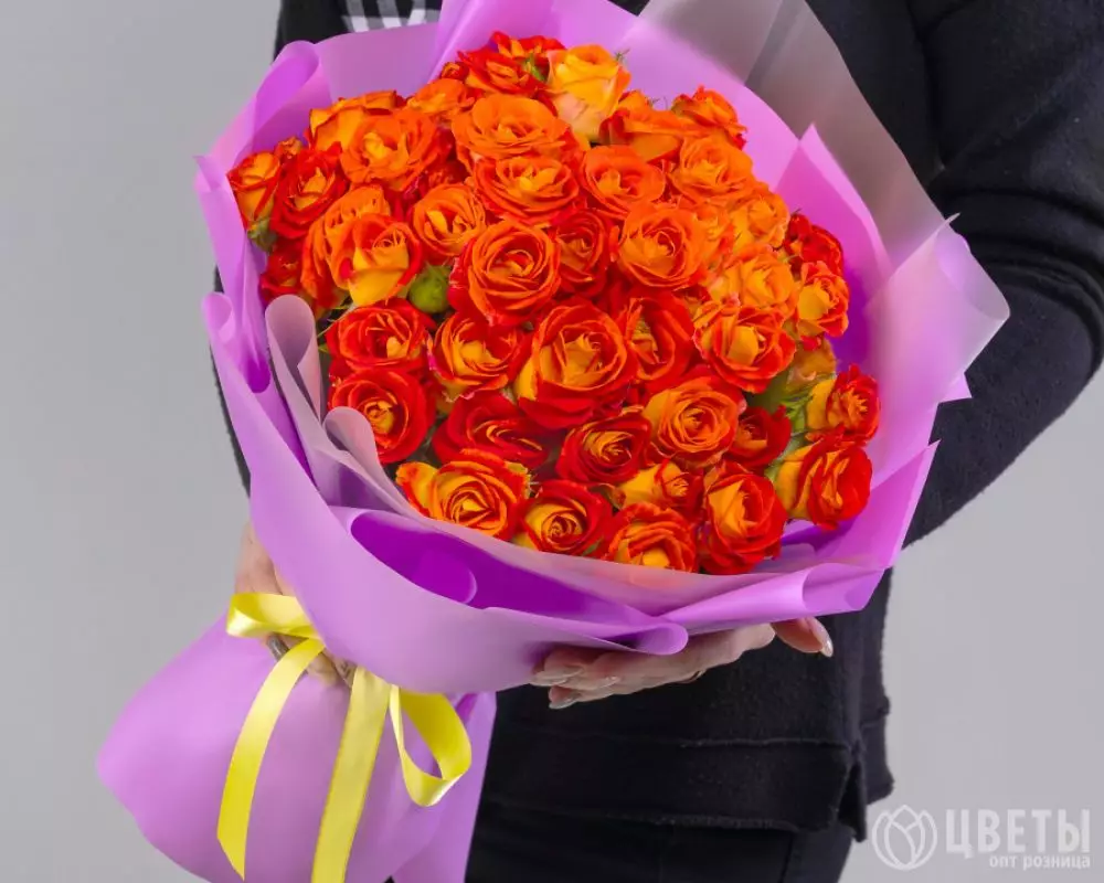 25 Кустовых Оранжевых Роз в упаковке №1