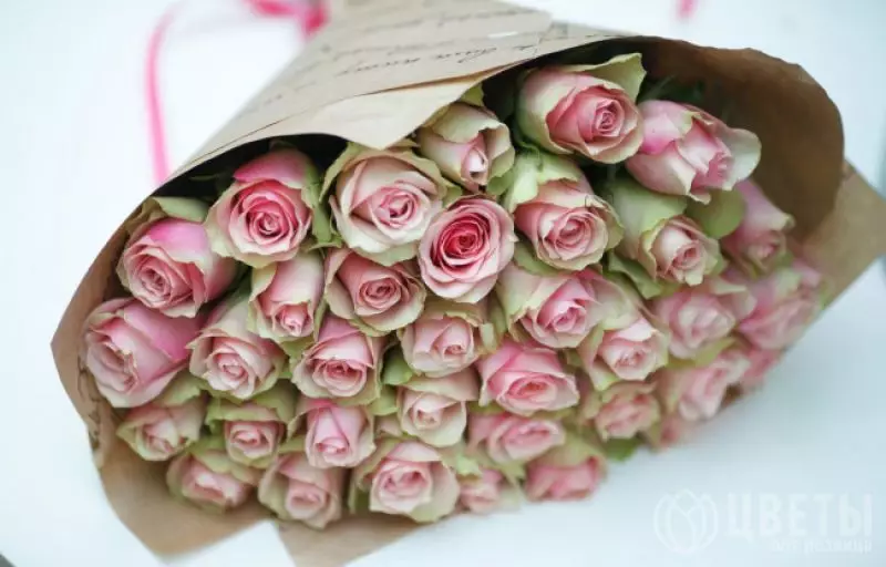 45 розовых роз Кении 40 см в упаковке №1
