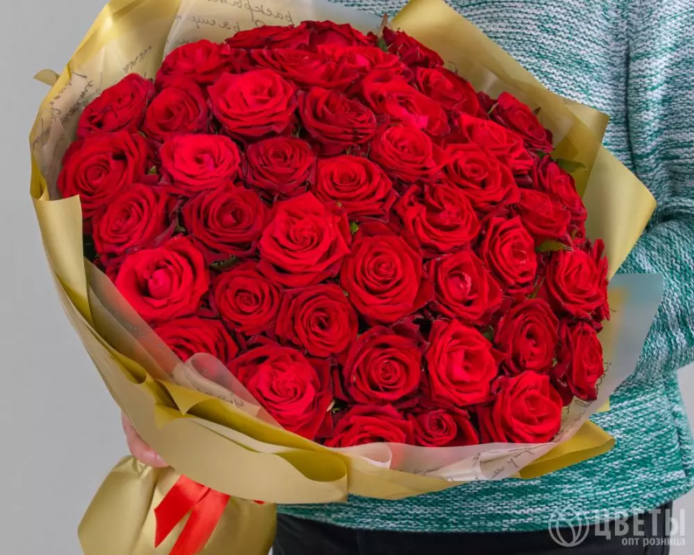  45 Красных Роз (40 см.) в упаковке №1