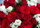 Букет из красных роз и эустомы small №2