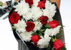 Траурный букет из эквадорских роз и кустовых хризантем small №1