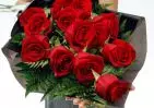 Траурный букет из 14 красных роз 60 см с зеленью small №1