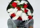 Траурный букет из эквадорских роз и кустовых хризантем small №2