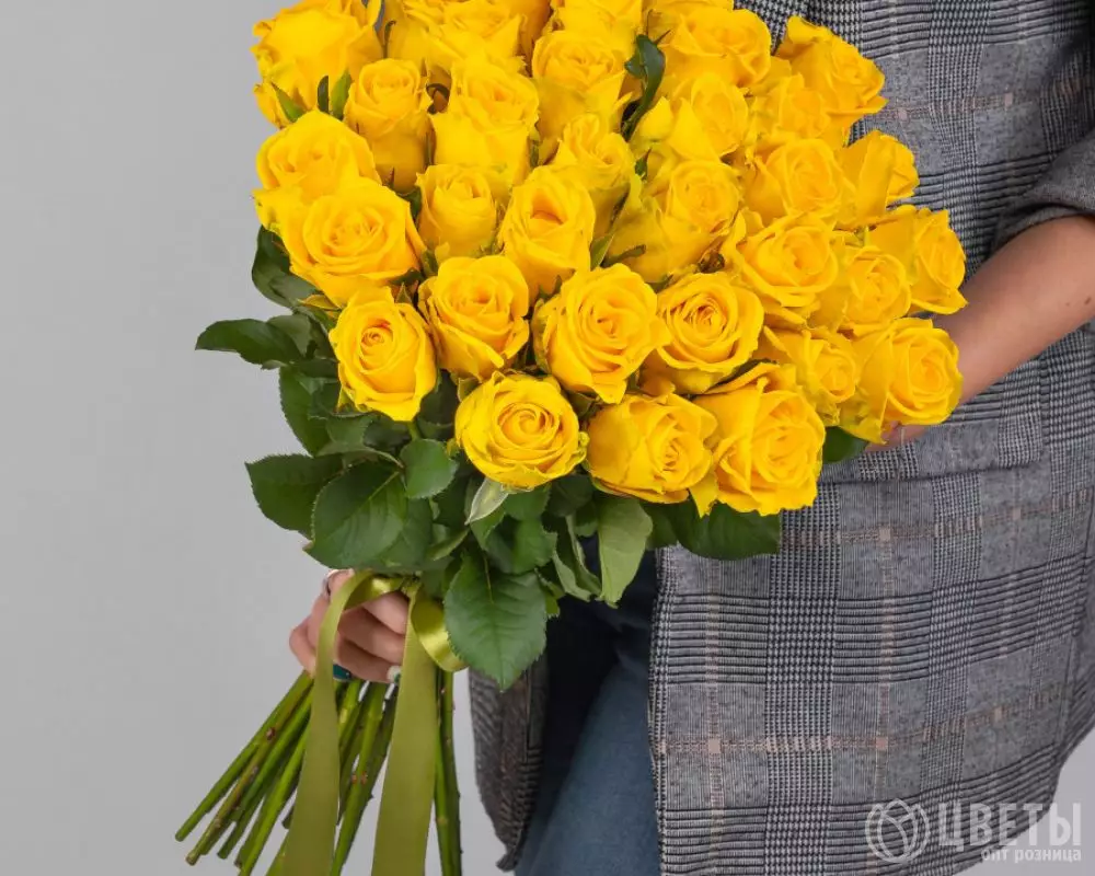 35 Желтых Роз (50 см.) №1