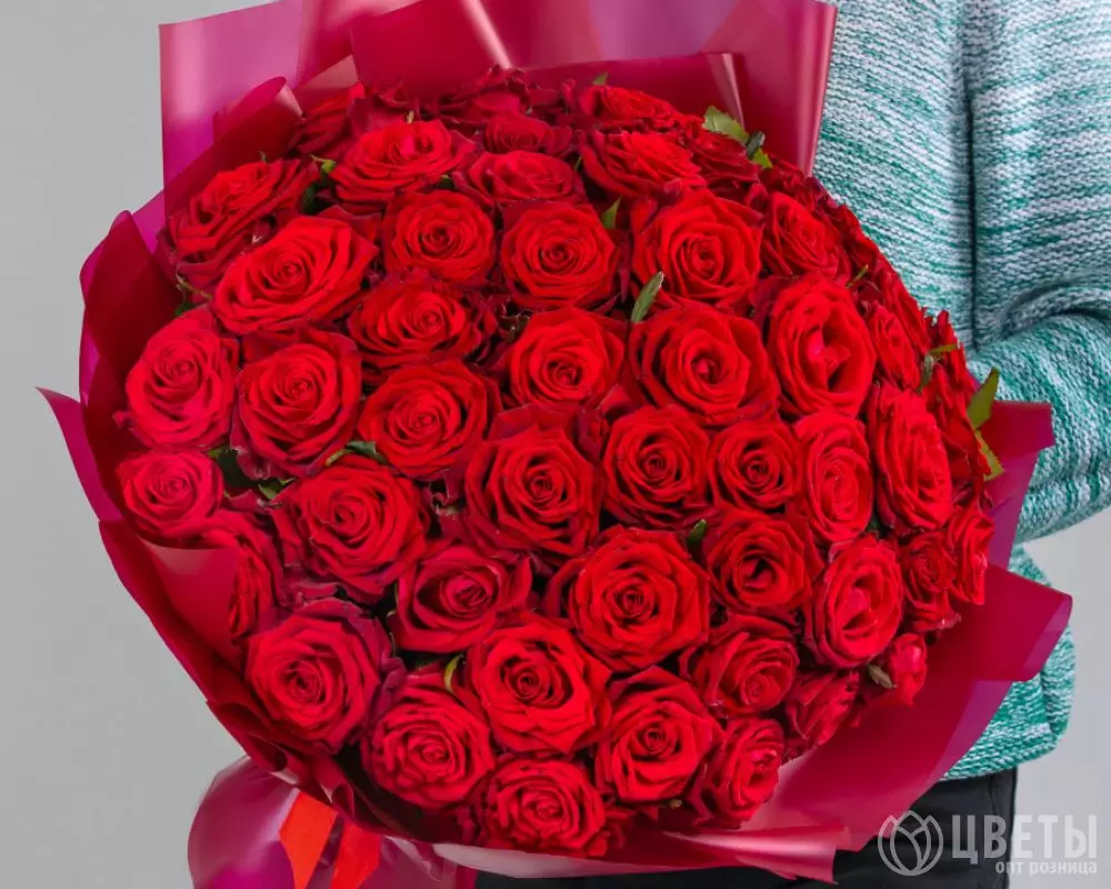 51 Красная Роза (40 см.) в упаковке №1