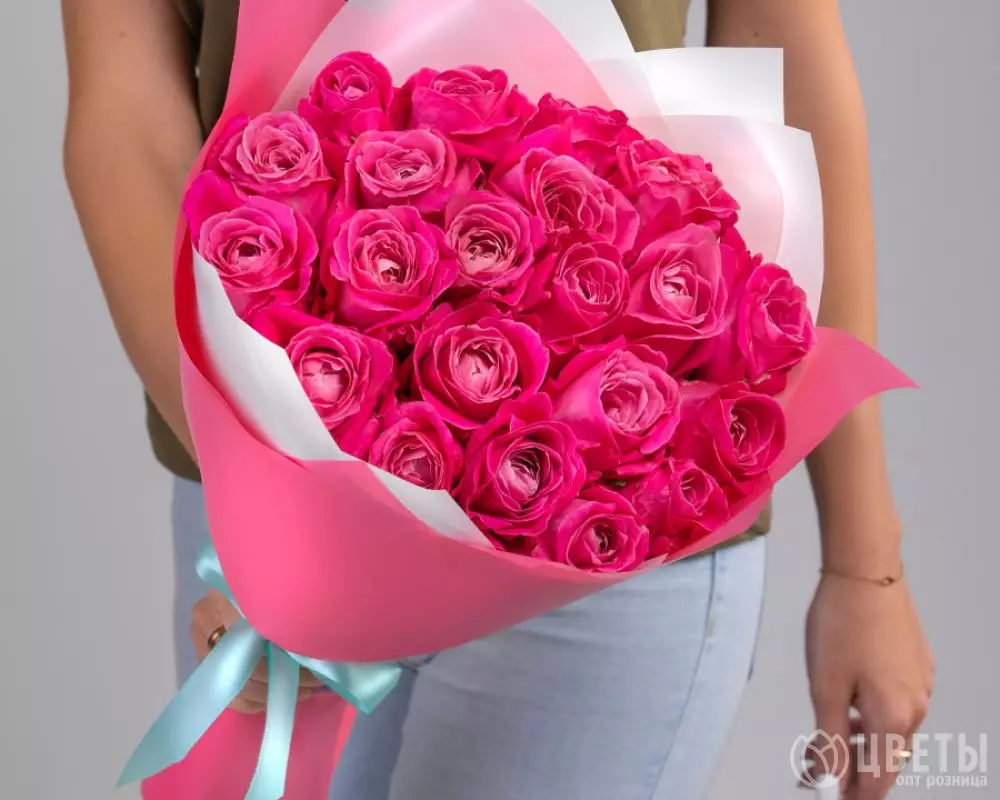 21 Ярко-Розовая Роза (40 см.) в упаковке №1